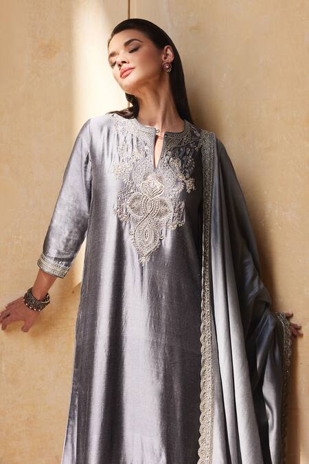 Jayanti Reddy Grey Silk Zari, Sequins Split V-neck Zardozi Embroidered Kurta Pant Set Online at Aza Fashions Jayanti Reddy_Grey Silk Zari, Sequins Split V-neck Zardozi Embroidered Kurta Pant Set _Online_at_Aza_Fashions