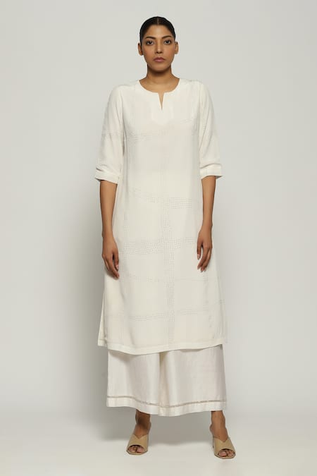 ABRAHAM AND THAKORE Ivory Silk Embroidered Mukaish Notched Tribal Kurta 