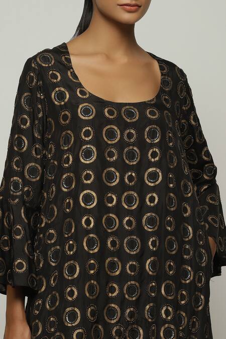 Shop_Abraham And Thakore_Black Silk Sequins, Beads Round Neck Circle Print Kurta_Online_at_Aza_Fashions