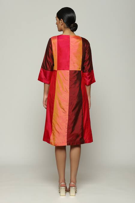 Shop_Abraham And Thakore_Orange Silk V-neck Patchwork V Kurta_at_Aza_Fashions