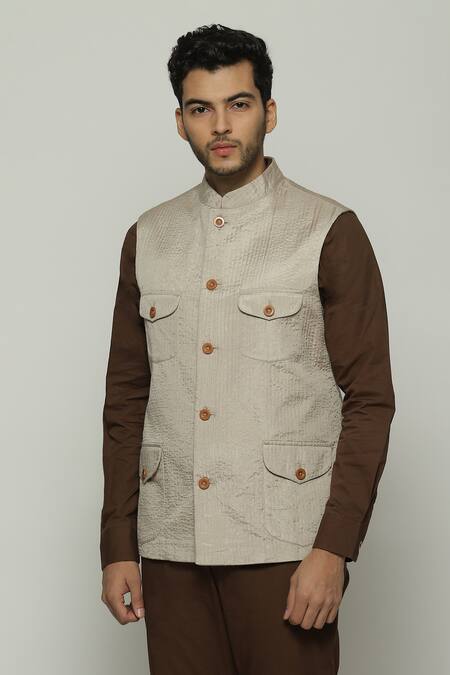 Abraham And Thakore_Beige Silk Stripe Texture Bundi_Online_at_Aza_Fashions