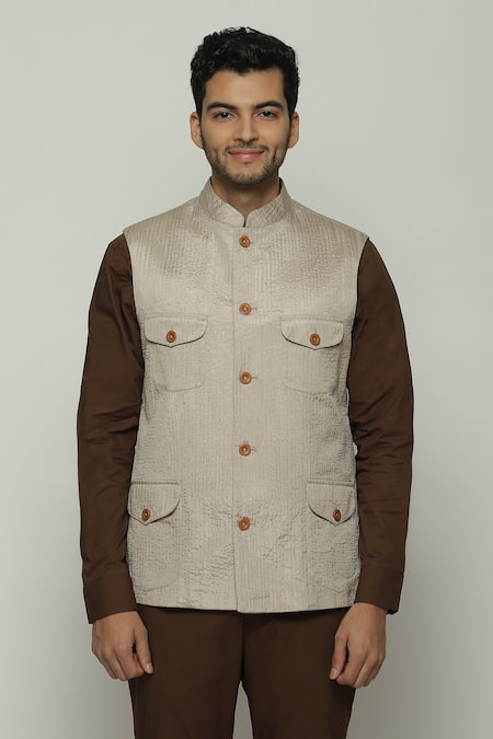 Buy_Abraham And Thakore_Beige Silk Stripe Texture Bundi