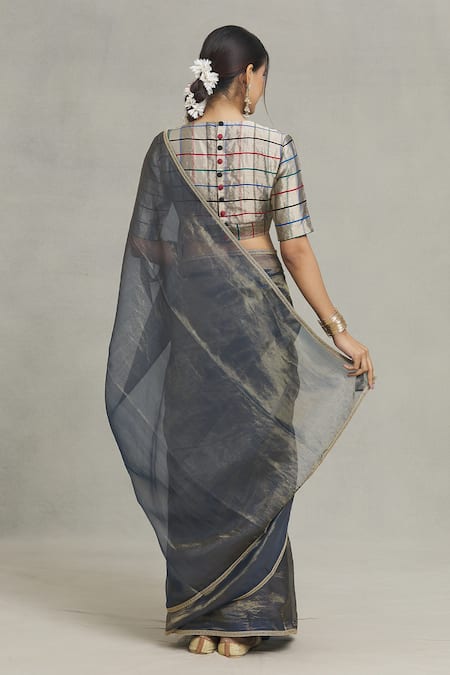 Pranay Baidya Thin Stripe Woven Saree 
