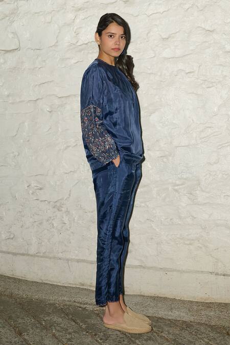 Ayaka Blue Cotton, Viscose Embroidery Round Neck Navy Hand Block Print Sleeve Top Online at Aza Fashions Ayaka_Blue Cotton, Viscose Embroidery Round Neck Navy Hand Block Print Sleeve Top _Online_at_Aza_Fashions