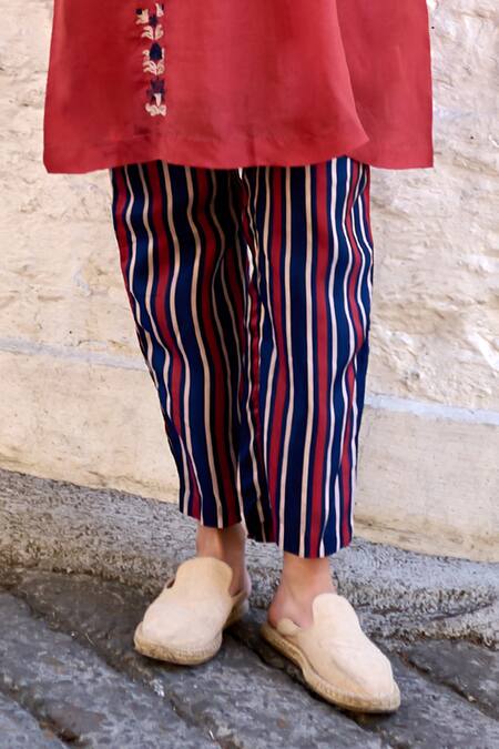 Ayaka Red Cotton, Viscose Embroidery Pony Floral Tunic Online at Aza Fashions Ayaka_Red Cotton, Viscose Embroidery Pony Floral Tunic _Online_at_Aza_Fashions