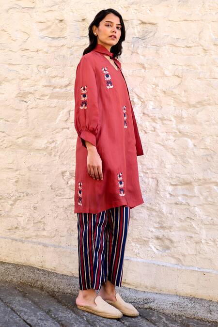 Buy Ayaka Red Cotton, Viscose Embroidery Pony Floral Tunic Online at Aza Fashions Buy_Ayaka_Red Cotton, Viscose Embroidery Pony Floral Tunic _Online_at_Aza_Fashions
