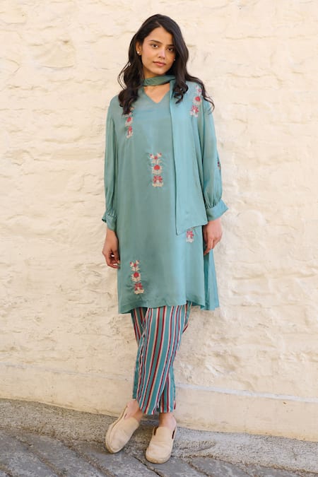 Buy Ayaka Blue Cotton, Viscose Embroidery Floral Teal Tunic Set Online at Aza Fashions Buy_Ayaka_Blue Cotton, Viscose Embroidery Floral Teal Tunic Set _Online_at_Aza_Fashions