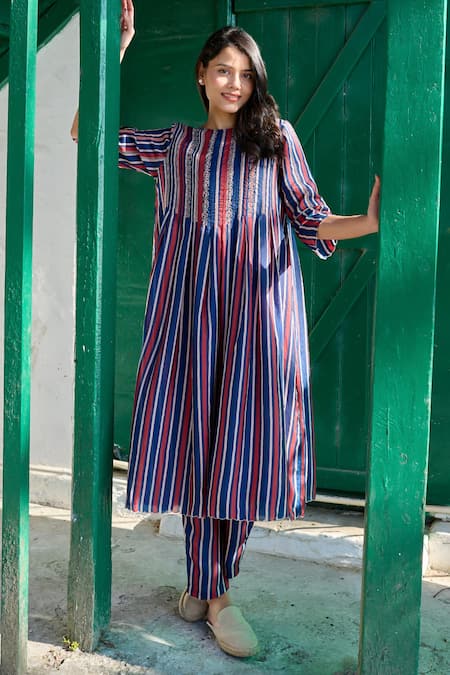 Ayaka Cheryl Stripe Pattern Kurta 