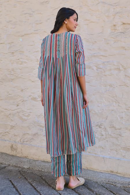 Shop Ayaka Blue Cotton, Viscose Embroidery Round Neck Cheryl Thread Placement Kurta at Aza Fashions Shop_Ayaka_Blue Cotton, Viscose Embroidery Round Neck Cheryl Thread Placement Kurta _at_Aza_Fashions