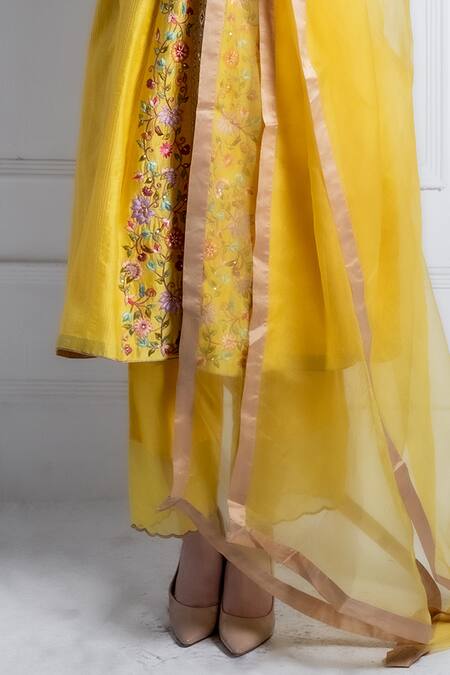 Radhika & Raghav_Pink Silk, Organza Embroidery V-neck Aafia Buttercup Bloom Kurta Pant Set_Online_at_Aza_Fashions