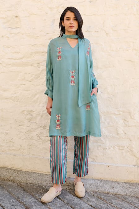 Ayaka Blue Viscose Tabby Embroidery Floral Tie-up Neck Pony Flower Tunic 