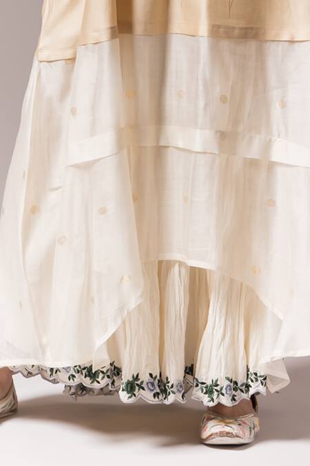 Prama By Pratima Pandey_Ivory Silk Chanderi Hand Paint Asymmetric Kurta With Inner Dress  _Online_at_Aza_Fashions