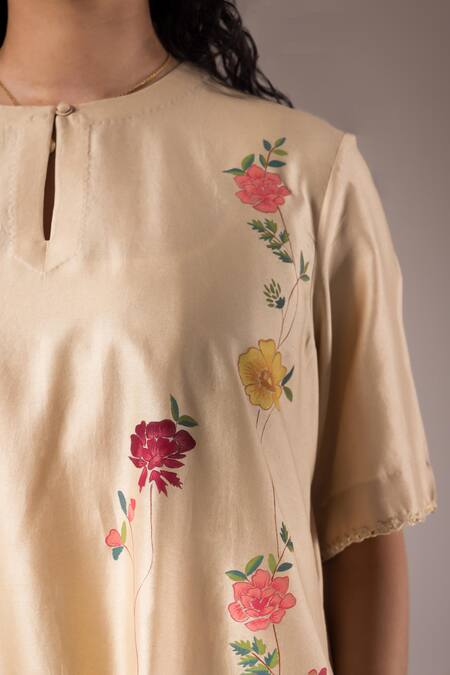 Buy_Prama By Pratima Pandey_Ivory Silk Chanderi Hand Paint Asymmetric Kurta With Inner Dress  _Online_at_Aza_Fashions