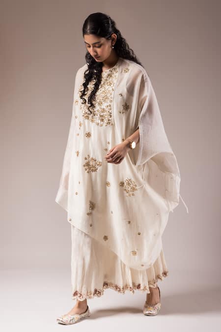 PRAMA BY PRATIMA PANDEY Ivory Silk Chanderi Embroidery Parsi Phulkari Kurta With Inner Dress  