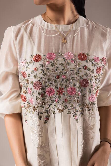 Prama By Pratima Pandey_Ivory Silk Chanderi Embroidery Amaryllis Round Kurta With Inner Dress  _Online_at_Aza_Fashions