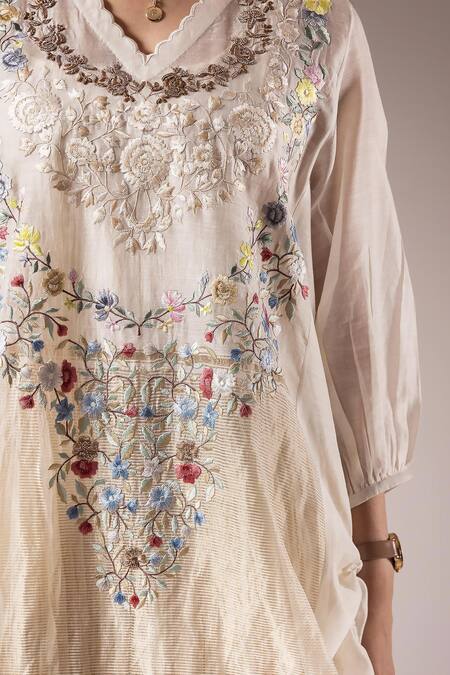 Prama By Pratima Pandey Ivory Silk Chanderi Embroidery Florence V Kurta With Inner Dress Online at Aza Fashions Prama By Pratima Pandey_Ivory Silk Chanderi Embroidery Florence V Kurta With Inner Dress _Online_at_Aza_Fashions