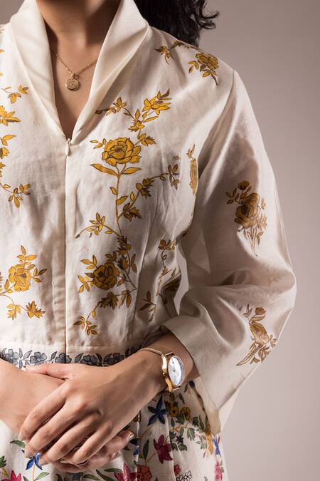 Prama By Pratima Pandey Ivory Silk Chanderi Hand Painted Shawl Collar Jumpsuit Online at Aza Fashions Prama By Pratima Pandey_Ivory Silk Chanderi Hand Painted Shawl Collar Jumpsuit _Online_at_Aza_Fashions