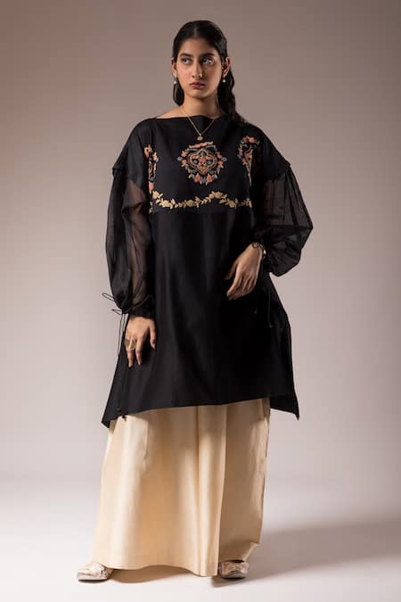 PRAMA BY PRATIMA PANDEY Black Silk Chanderi Embroidered Dori Boat Tunic And Pant Set  