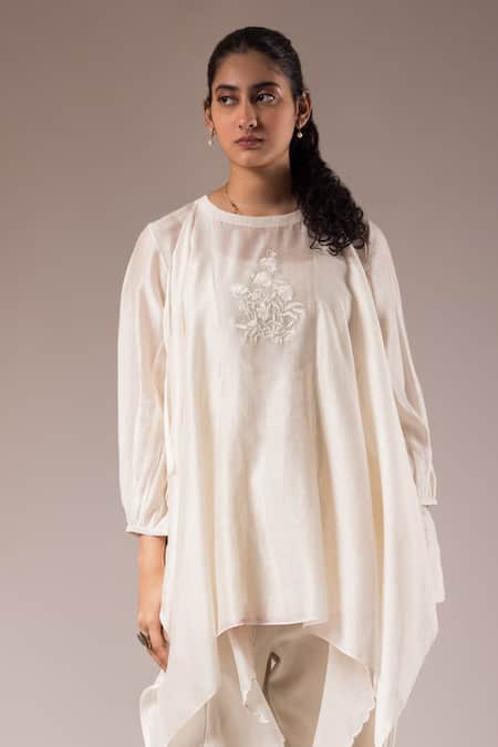 Prama By Pratima Pandey Silk Chanderi Self Embroidered Tunic & Pant Set 