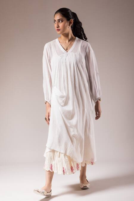 Buy_Prama By Pratima Pandey_White Handloom Cotton V-neck Gathered Midi Dress With Inner _Online_at_Aza_Fashions