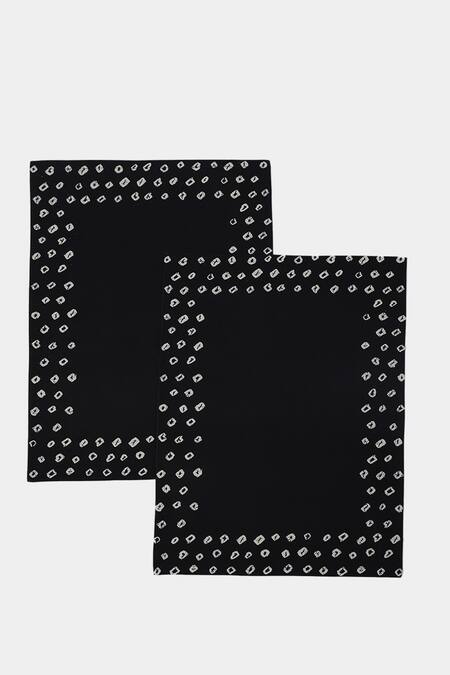 Shop Abraham And Thakore Ivory Marble Bandhani Pattern Cotton Napkin at Aza Fashions Shop_Abraham And Thakore_Ivory Marble Bandhani Pattern Cotton Napkin_at_Aza_Fashions