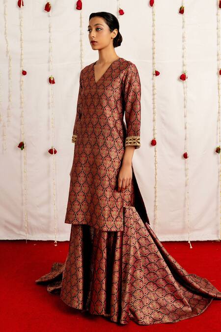 Shop Mimamsaa Magenta Silk Brocade Kurta And Gharara Woven Floral Aroos Set Online at Aza Fashions Shop_Mimamsaa_Magenta Silk Brocade Kurta And Gharara Woven Floral Aroos Set _Online_at_Aza_Fashions