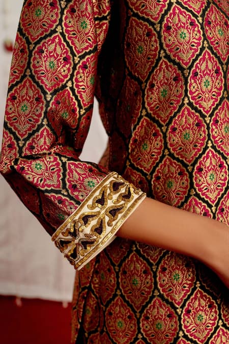 Buy Mimamsaa Magenta Silk Brocade Kurta And Gharara Woven Floral Aroos Set Buy_Mimamsaa_Magenta Silk Brocade Kurta And Gharara Woven Floral Aroos Set