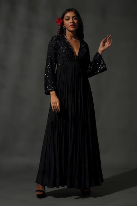 Shop_Priyanka Jain_Black Silk Sequins, Beads V-neck Floral Embroidered Anarkali Pant Set _Online_at_Aza_Fashions