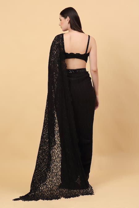 Priyanka Jain Floral Lace Pallu Pre-Draped Saree With Blouse 