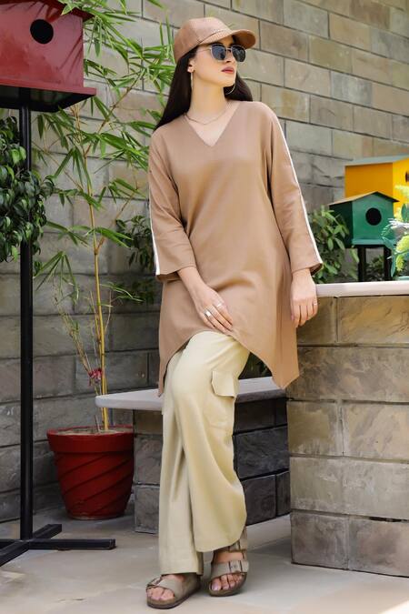Gulaal_Brown Cotton Lace V-neck A-line Tunic With Cargo Pant _at_Aza_Fashions