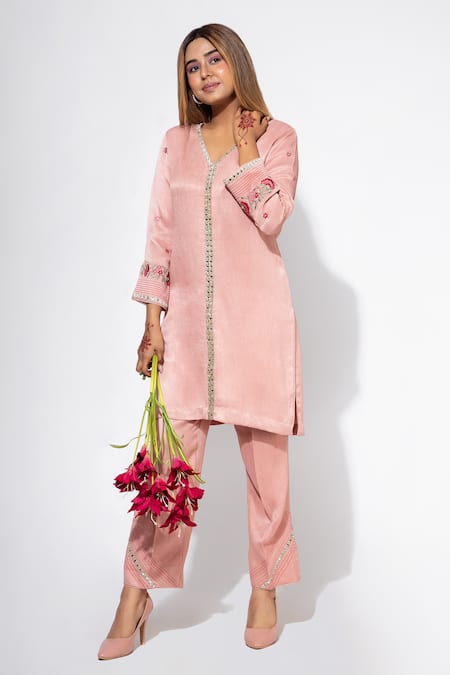 Nemaani Resham Embroidered Tunic & Pant Set 