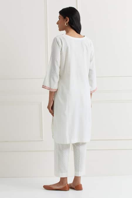 Shop Nemaani Off White Cotton Embroidery V-neck Tonal Thread Kurta And Pant Set at Aza Fashions Shop_Nemaani_Off White Cotton Embroidery V-neck Tonal Thread Kurta And Pant Set _at_Aza_Fashions