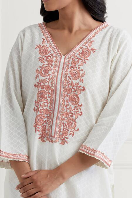 Nemaani Off White Cotton Embroidery V-neck Tonal Thread Kurta And Pant Set Online at Aza Fashions Nemaani_Off White Cotton Embroidery V-neck Tonal Thread Kurta And Pant Set _Online_at_Aza_Fashions