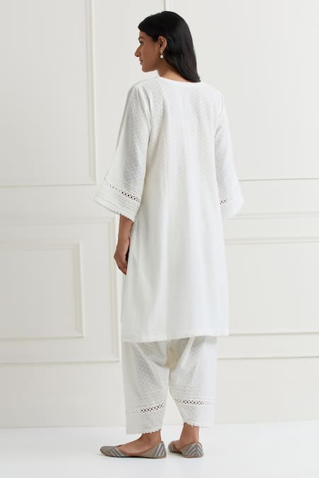 Nemaani Floral Embroidered Kurta & Pant Set 