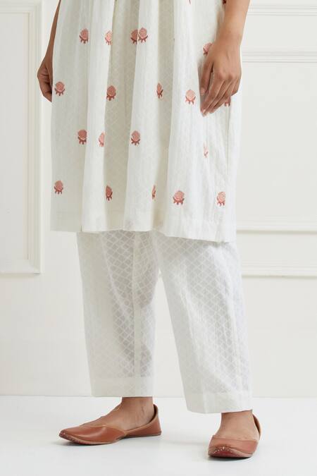 Nemaani_Off White Cotton Embroidery Collared Tonal Thread Work Kurta Pant Set _at_Aza_Fashions