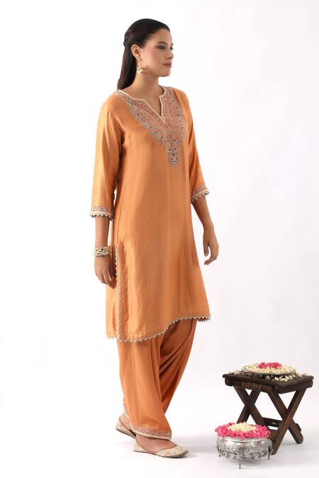 Buy_Nemaani_Orange Organza, Chanderi Silk Embroidery Split V-neck Dori Kurta Salwar Set _Online_at_Aza_Fashions