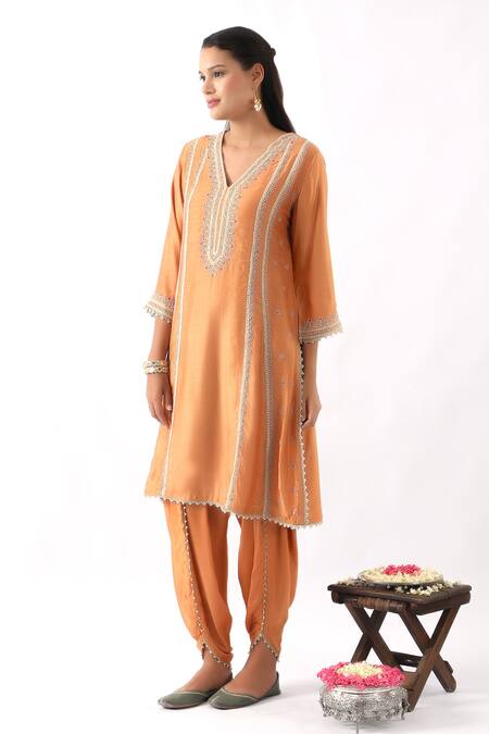 Buy_Nemaani_Orange Organza, Modal, Chanderi Silk Floral Dori Kurta Dhoti Pant Set _Online_at_Aza_Fashions