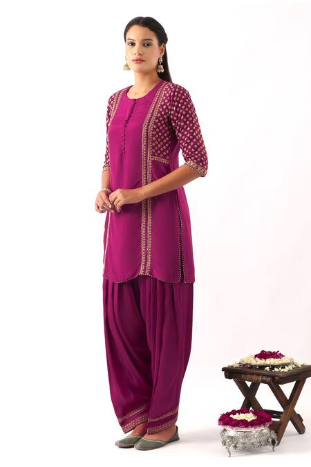Buy_Nemaani_Pink Silk, Modal, Organza Sequins, Cut Work, Ditsy Bloom Dori Kurta Set _Online_at_Aza_Fashions