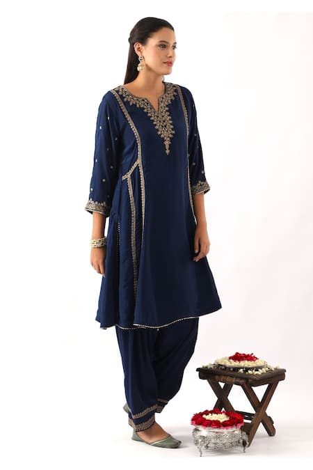Nemaani_Blue Organza, Modal, Silk Cut Work, Sequins, Tulip Bloom Dori Kurta Set _Online_at_Aza_Fashions