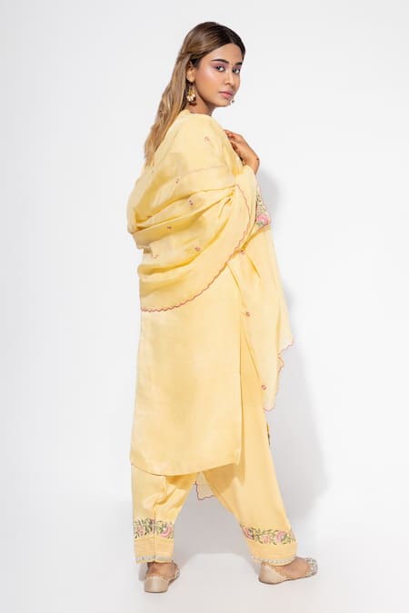 Nemaani Wild Bloom Embroidered Kurta Set 