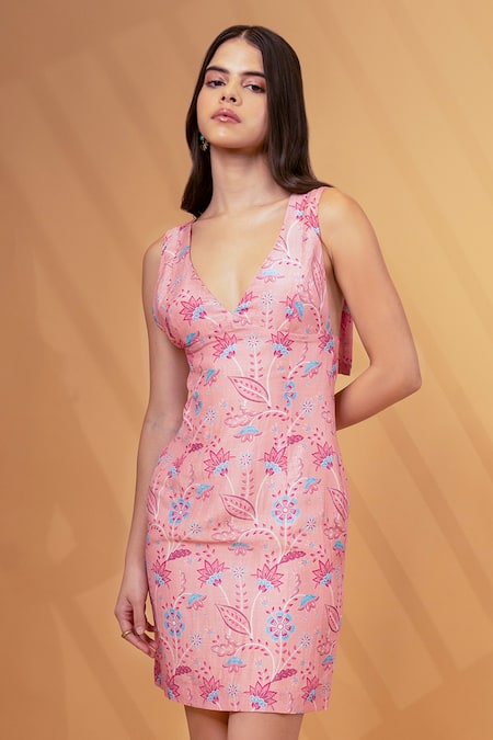 Therealb Pink Cotton, Linen Embroidery Plunge Neck Floral Pattern Dress Online at Aza Fashions Therealb_Pink Cotton, Linen Embroidery Plunge Neck Floral Pattern Dress _Online_at_Aza_Fashions