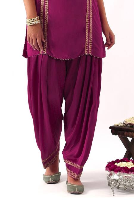 Buy_Nemaani_Pink Silk, Modal, Organza Sequins, Cut Work, Ditsy Bloom Dori Kurta Set 
