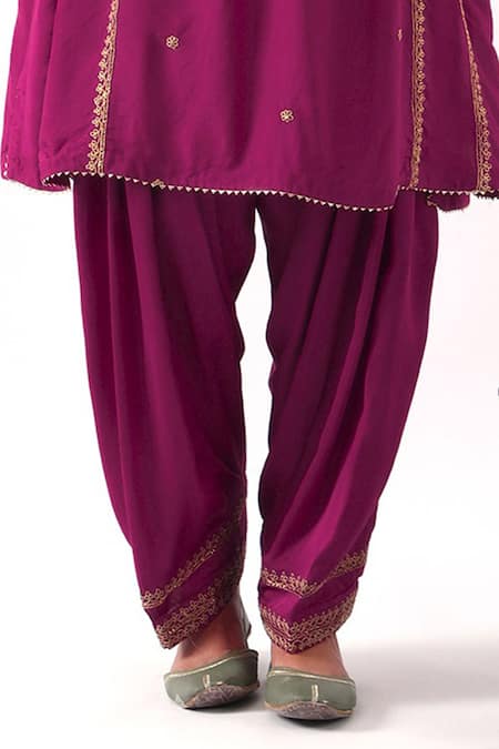 Buy_Nemaani_Pink Organza, Modal, Silk Sequins, Embroidery Tulip Blossom Dori Kurta Set 