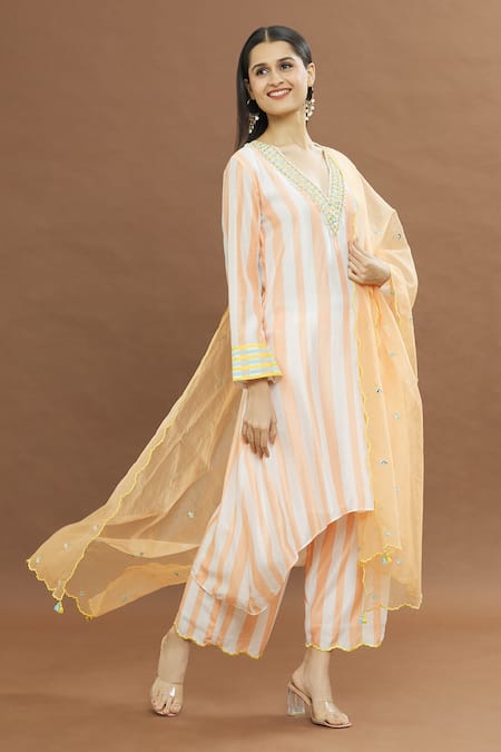 Buy_Sureena Chowdhri_Peach Printed Stripe V Neck Kurta Set_Online_at_Aza_Fashions
