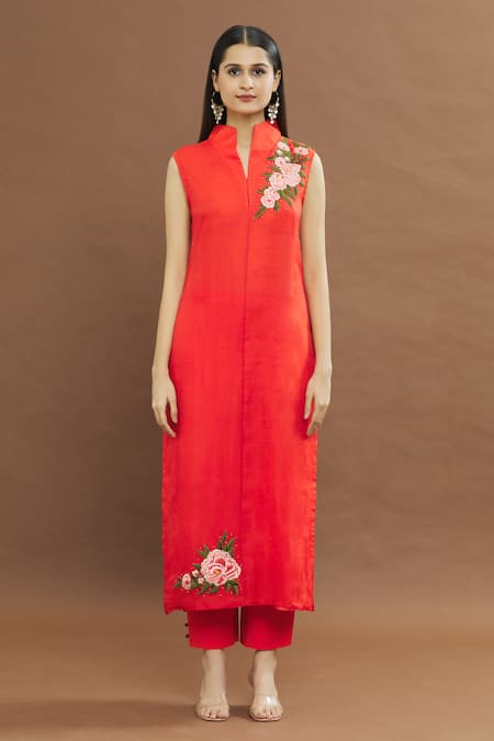 Varsha Wadhwa_Red Cotton Embroidery Split V-neck Resham Work Kurta And Pant Set _Online_at_Aza_Fashions