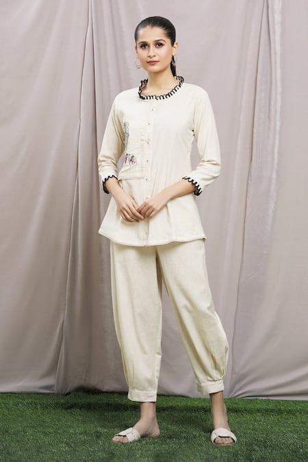 Samyukta Singhania Embroidered Short Tunic With Pant 