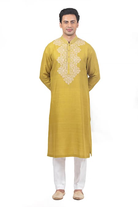 Sankalan - Men_Green Matka Silk Hand Embroidered Thread Kurta And Pant Set _Online_at_Aza_Fashions