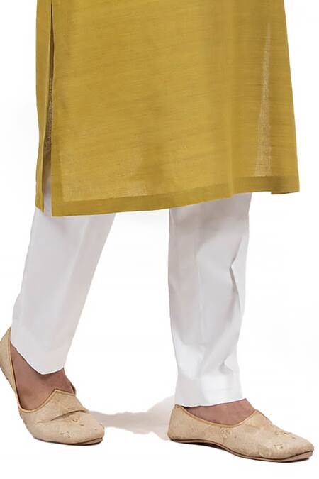 Buy_Sankalan - Men_Green Matka Silk Hand Embroidered Thread Kurta And Pant Set _Online_at_Aza_Fashions