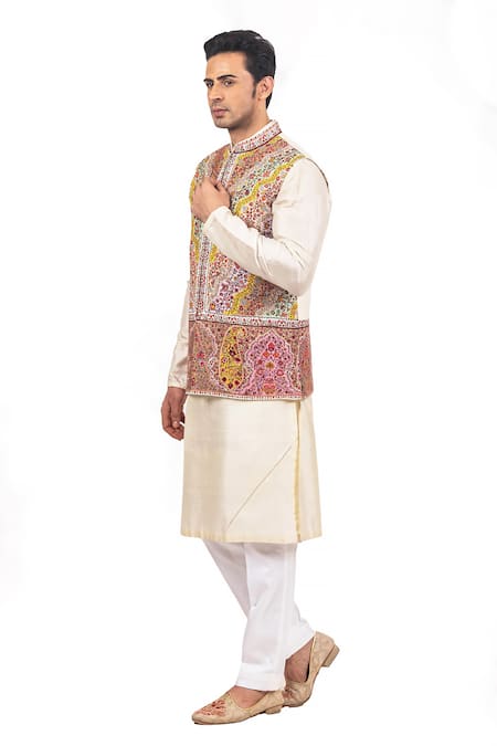 Sankalan - Men Embroidered Bundi Jacket & Kurta Set 