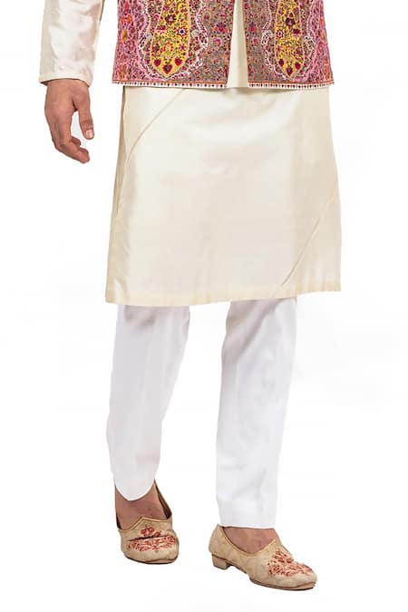 Sankalan - Men_Ivory Moonga Silk Embroidered Pashmina Bundi Jacket And Kurta Set _Online_at_Aza_Fashions